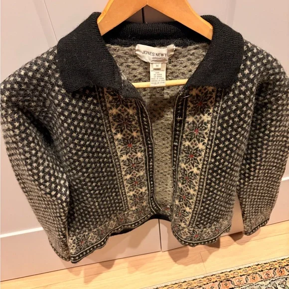 Nordic Patterned Wool Button Cardigan - Picture 3 of 4